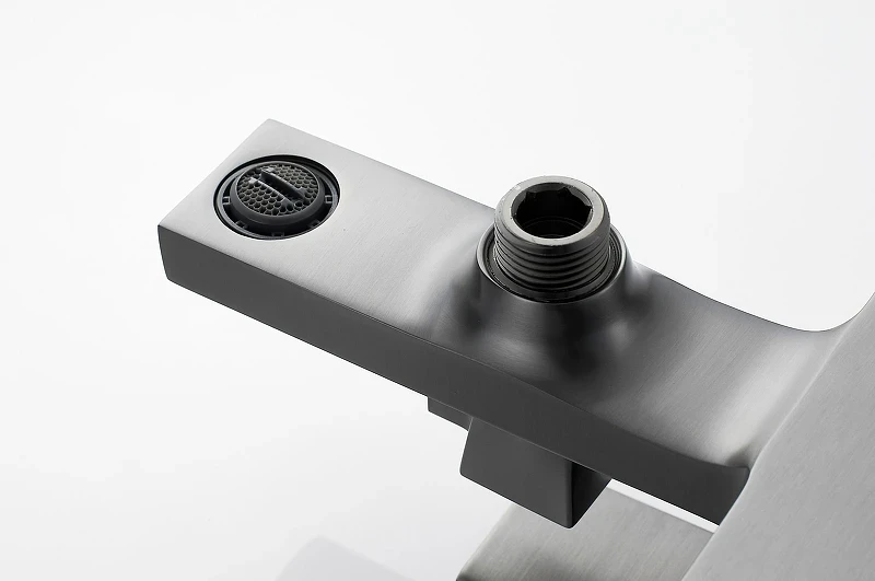 Смеситель для ванны Knotlor Stable KN-22/GM цвет Вороненая сталь