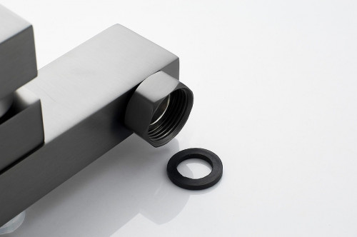 Смеситель для ванны Knotlor Stable KN-22/GM цвет Вороненая сталь