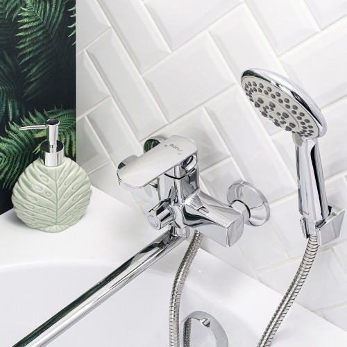 Смеситель для ванны Ростовская Мануфактура Сантехники Boou B8215-18F универсальный Хром латунь на стену