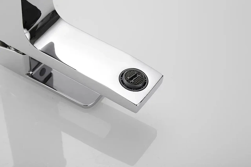 Смеситель для раковины Shevanik S9701 цвет Хром