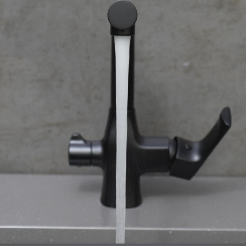 Смеситель для кухни Lemark Ursus LM7258BL цвет Черный матовый