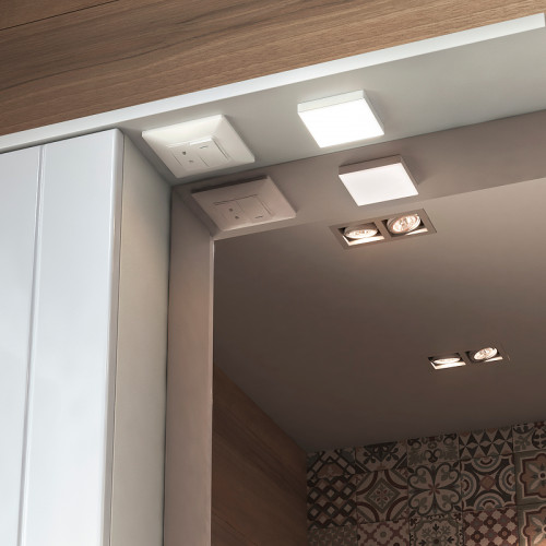 Зеркало со шкафом Vigo Diana 100 L z.DIA.100.L.El с подсветкой Белое с электровыключателем МДФ / ЛДСП, стекло