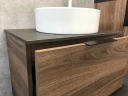 Тумба с раковиной Comforty Штутгарт 60 00-00001698 подвесная Дуб темно-коричневый Черная столешница МДФ / ЛДСП