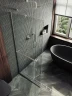 Душевая перегородка Maybah Glass MGD-1418-5у 990х1950 в узком профиле с полотенцедержателем Хром матовый стекло прозрачное