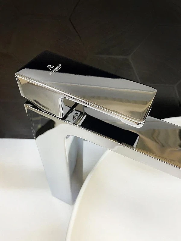 Смеситель для раковины AltroBagno Lamberto 010212 Cr цвет Хром