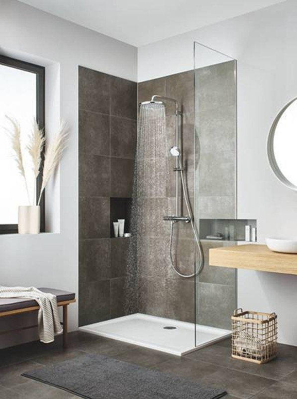 Душевая система Grohe Tempesta Cosmopolitan 26670000 с термостатом Хром пластик, латунь на стену