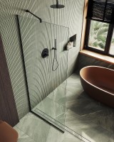 Душевая перегородка Maybah Glass MGD-695-6у 790x1950 в узком профиле Черный стекло прозрачное