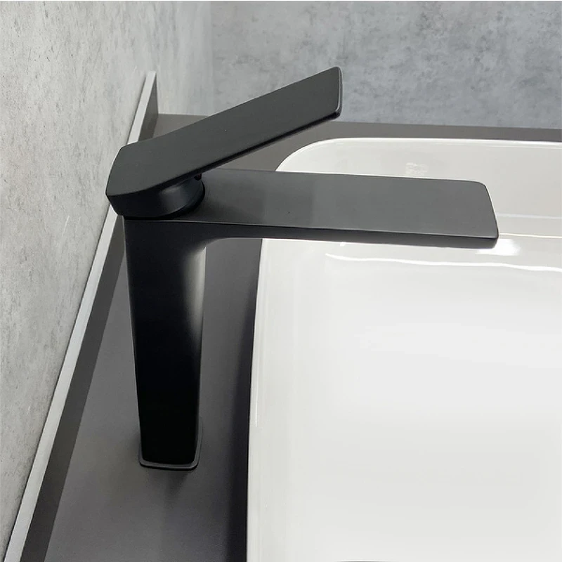 Смеситель для раковины Comforty FC071B-CMT 00-00004526 Черный латунь