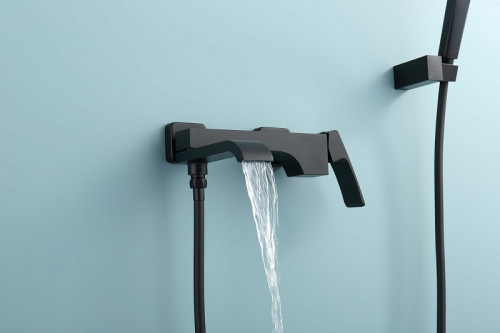 Смеситель для ванны Raglo R02.30.06 Черный матовый латунь на стену