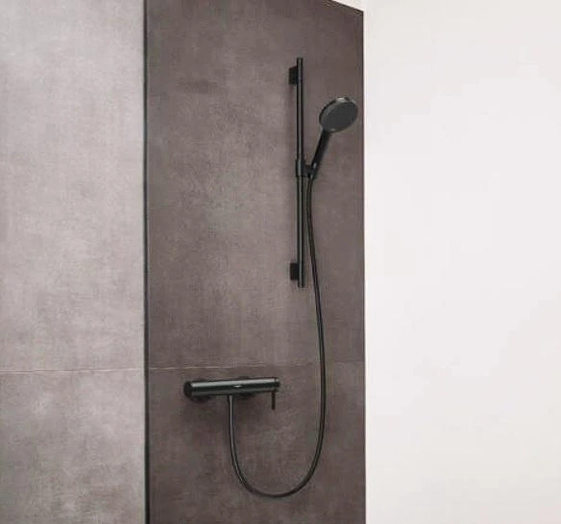 Душевой гарнитур Hansgrohe Alive Select S 24602670 цвет Черный матовый