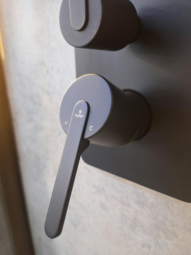 Душевая система AltroBagno Unione 040107 MB цвет Черный матовый