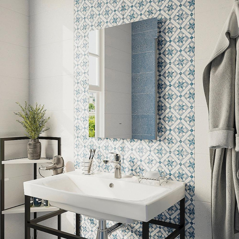 Зеркало DIWO Элиста 50 ЗЛП1744 с подсветкой с бесконтактным выключателем