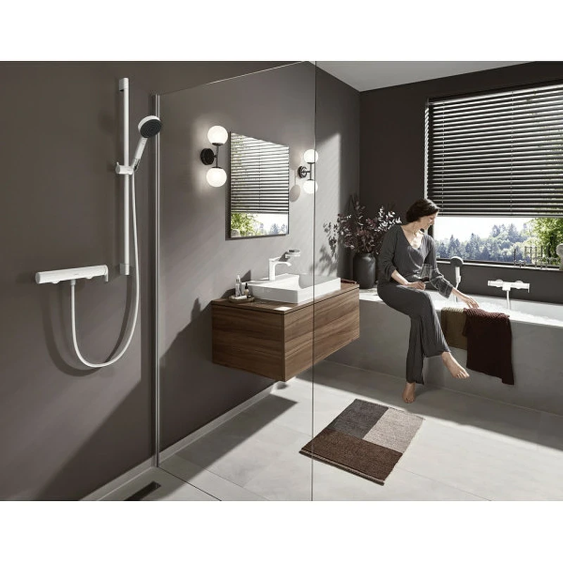 Смеситель для раковины Hansgrohe Vivenis 75012700 Белый матовый латунь