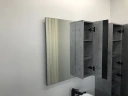 Зеркало со шкафом Comforty Эдинбург 75 00004149063 Бетон светлый МДФ / ЛДСП, стекло