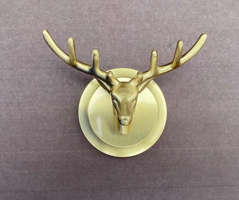Двойной крючок Bronze de Luxe Royal 81152 Олень Бронза