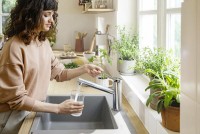 Смеситель для кухни Hansgrohe Zesis M33 74802000 Хром латунь