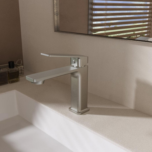 Смеситель для раковины Vincea Core VBF-4CO1BN цвет Брашированный никель