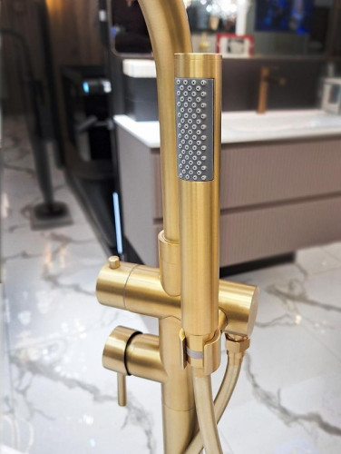 Смеситель для ванны AltroBagno Metropoli 020203 OrSp цвет Золото матовое