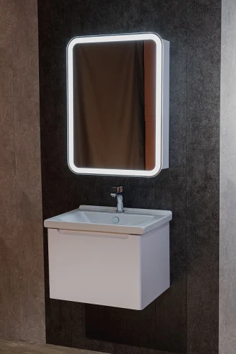 Зеркальный шкаф Silver Mirrors Фиджи Flip 60 LED-00002657 с подсветкой Белый МДФ / ЛДСП, стекло