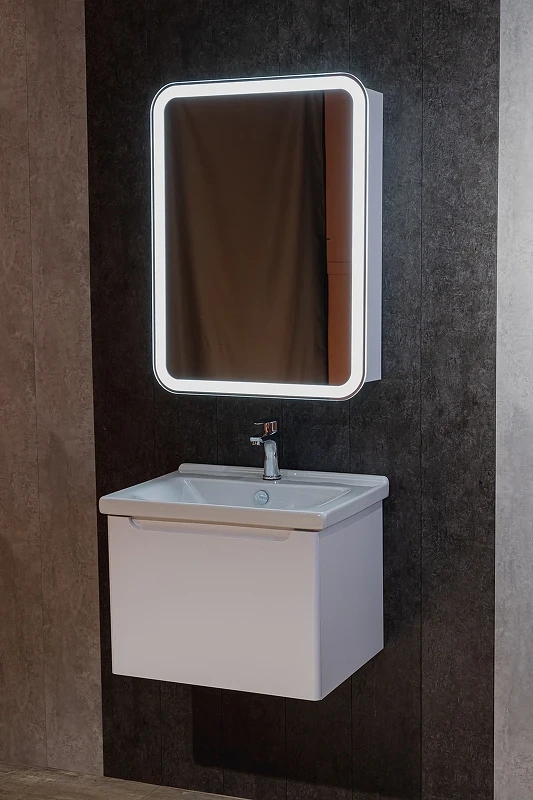 Зеркальный шкаф Silver Mirrors Фиджи Flip 60 LED-00002657 с подсветкой Белый МДФ / ЛДСП, стекло