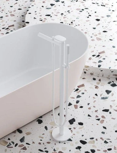Смеситель для ванны Ravak Spring SG 080.10WHM X070578 цвет Белый