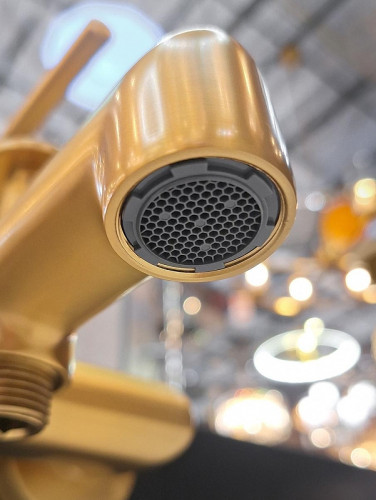 Смеситель для ванны AltroBagno Metropoli 0219 OrSp цвет Золото матовое