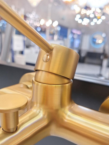 Смеситель для ванны AltroBagno Metropoli 0219 OrSp цвет Золото матовое