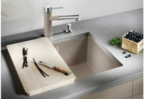 Кухонная мойка Blanco Subline 500-U 523436 Белая искусственный камень (литьевой мрамор) встраиваемый