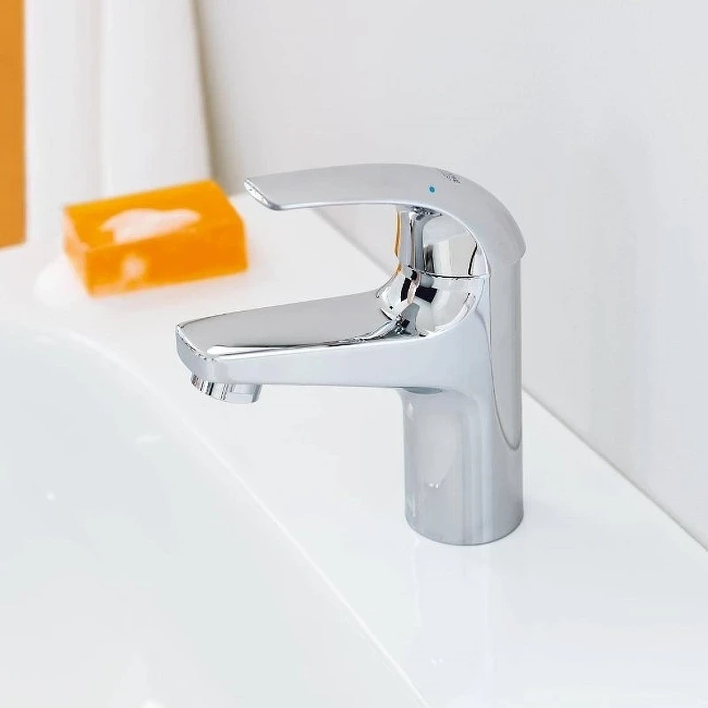 Смеситель для раковины Grohe Baucurve 32848000 Хром латунь