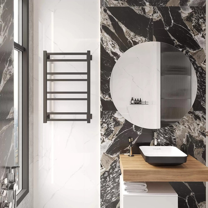 Водяной полотенцесушитель EWRIKA Кассандра Pg 80x50 цвет Черный матовый