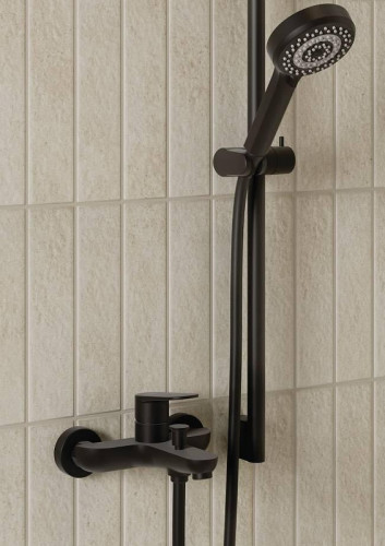 Смеситель для ванны Kludi X1 326913975 цвет Черный матовый