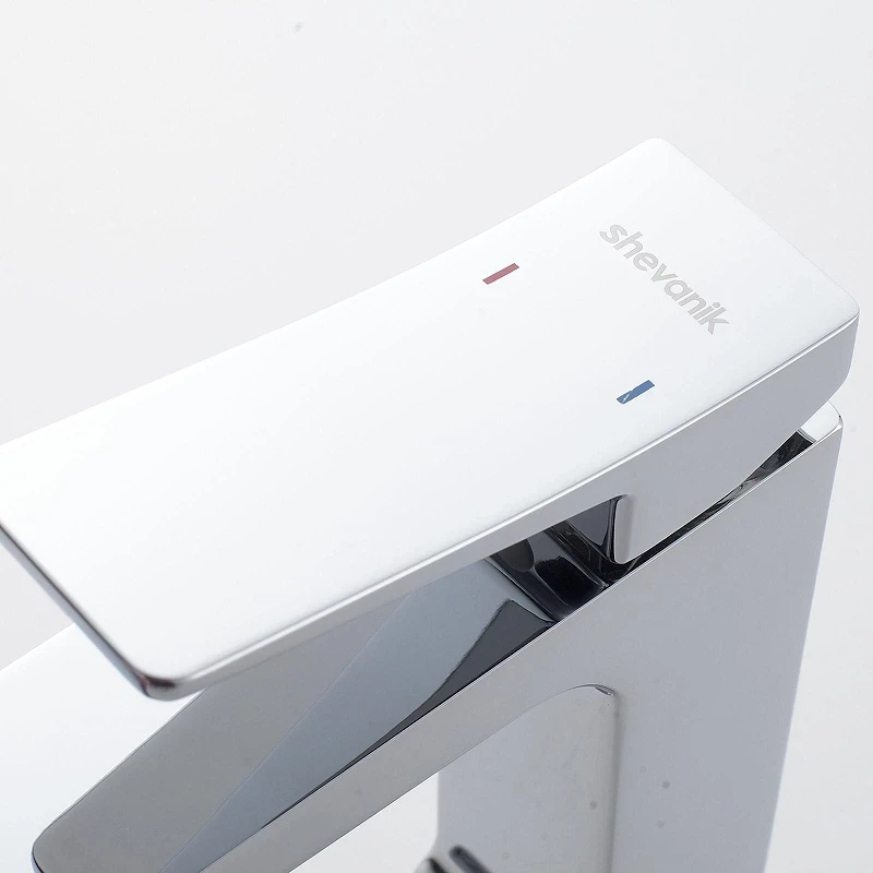 Смеситель для раковины Shevanik S4401 цвет Хром