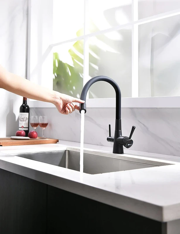 Смеситель для кухни Lemark Comfort LM3075BL085 Черный матовый латунь
