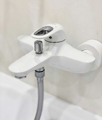 Смеситель для ванны Grohe Eurostyle 33591LS3 Белая луна латунь на стену