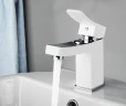 Смеситель для раковины WasserKRAFT Aller 1063W Белый Хром латунь
