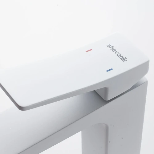 Смеситель для раковины Shevanik S4401C цвет Белый