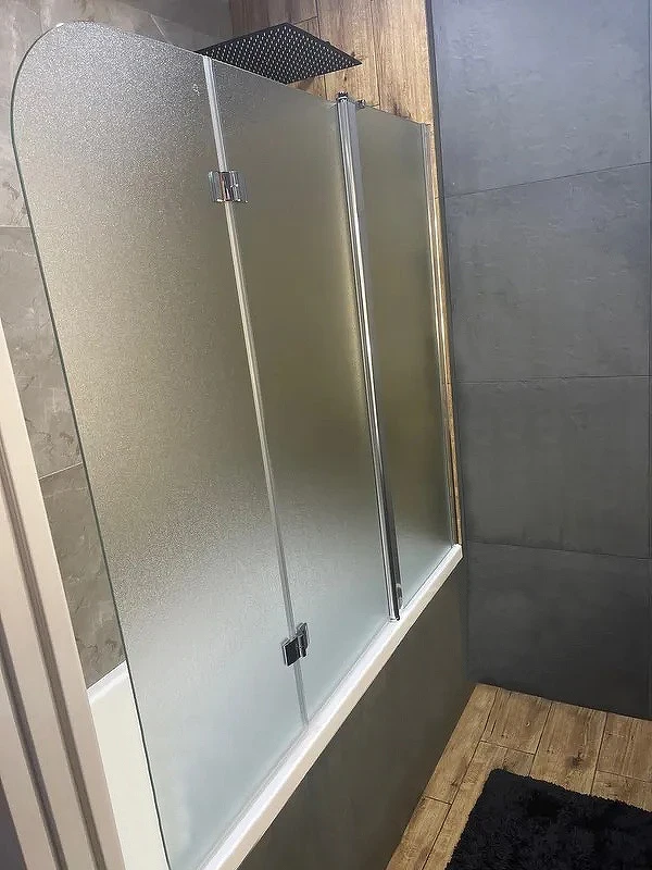 Шторка на ванну Koller Pool Waterfall Line 150 R QP96 профиль Хром стекло рифленое