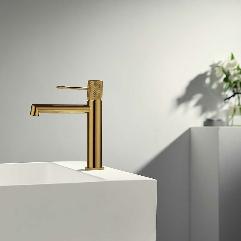 Смеситель для раковины Vincea Desire VBF-1D1BG Брашированное золото латунь