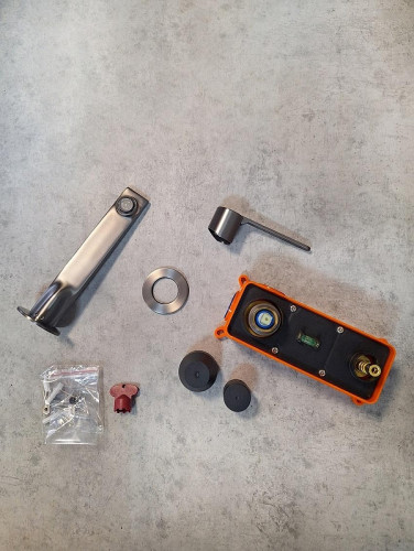 Смеситель для раковины AltroBagno Unione 010507 GM цвет Оружейная сталь