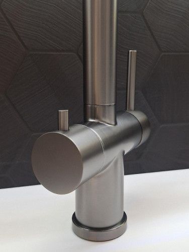 Смеситель для кухни AltroBagno Flusso 050203 GM цвет Оружейная сталь