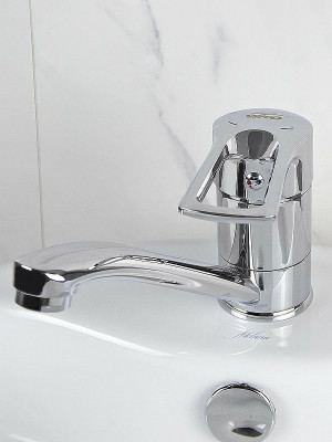 Смеситель для раковины Viko V-7411 Хром
