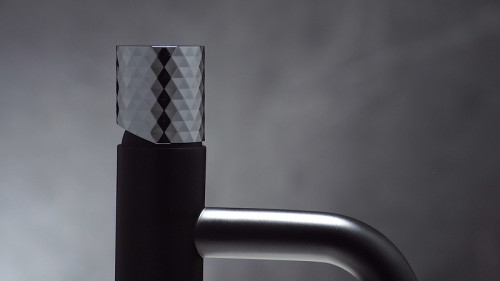 Смеситель для раковины Boheme Stick 122-BCR Черный Хром латунь