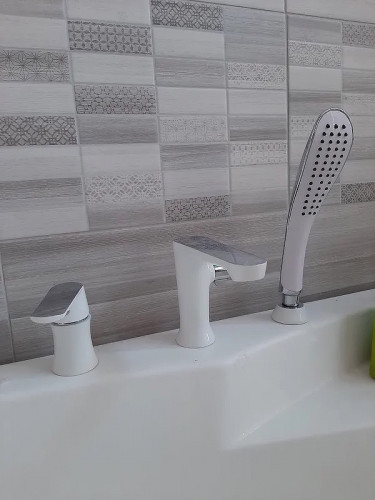 Смеситель на борт ванны Haiba HB80804 Белый