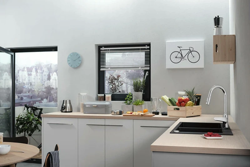 Смеситель для кухни Hansgrohe Focus M42 71800000 Хром латунь