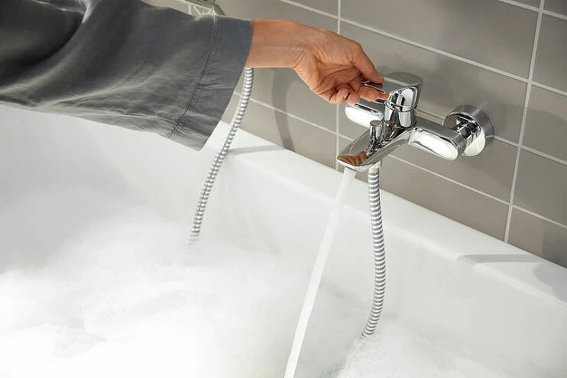 Смеситель для ванны Hansgrohe Rebris E 72450000 Хром латунь на стену