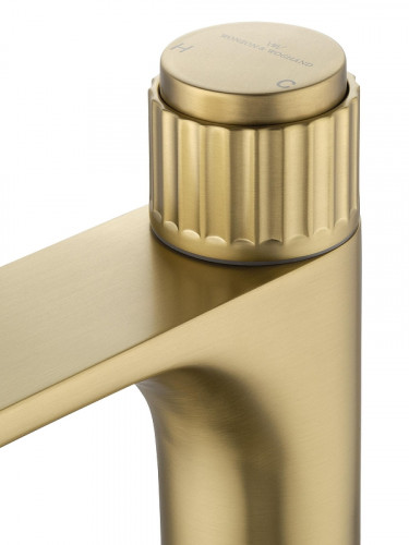 Смеситель для раковины Wonzon & Woghand Click WW-A40412-BG цвет Брашированное золото
