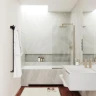 Шторка на ванну Maybah Glass MGV-95-2у 900x1400 в узком профиле Бронза стекло сатиновое
