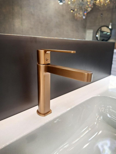 Смеситель для раковины AltroBagno Unione 0138 BC цвет Медь матовая