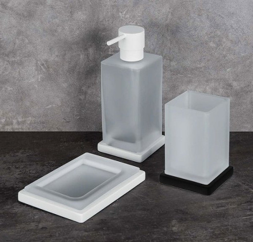 Стакан для зубных щеток Colombo Design Look B1641.NM-VAN Черный матовый