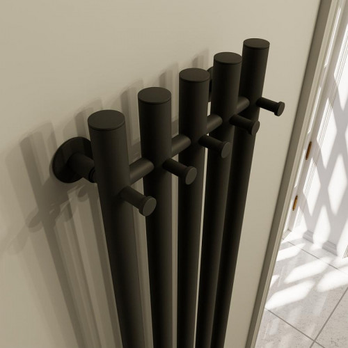 Электрический полотенцесушитель Маргроид Inaro 15 x 2.7 Inaro-15024-1049-9005R цвет Черный матовый